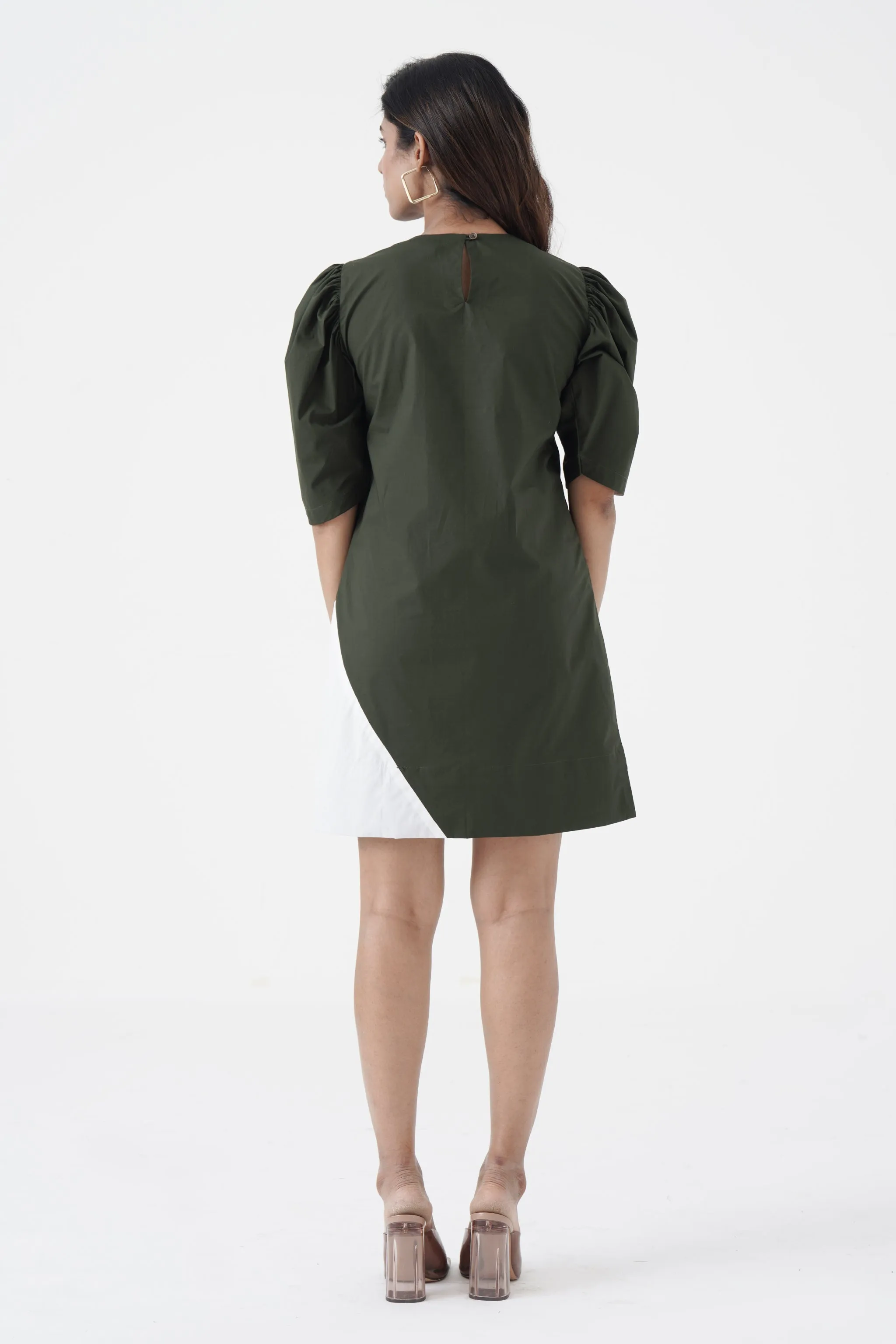 Amour Propre - Cowl sleeves chic dress - Green