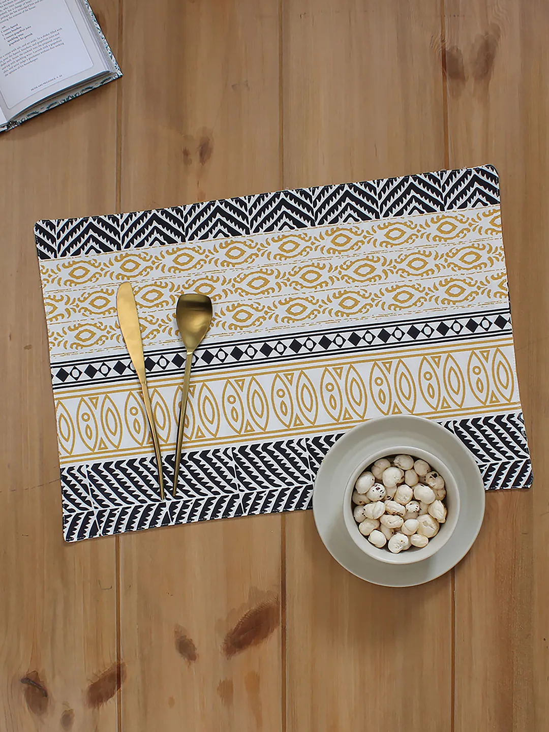 Nakshi - Set Of 2 Placemats (Yellow)