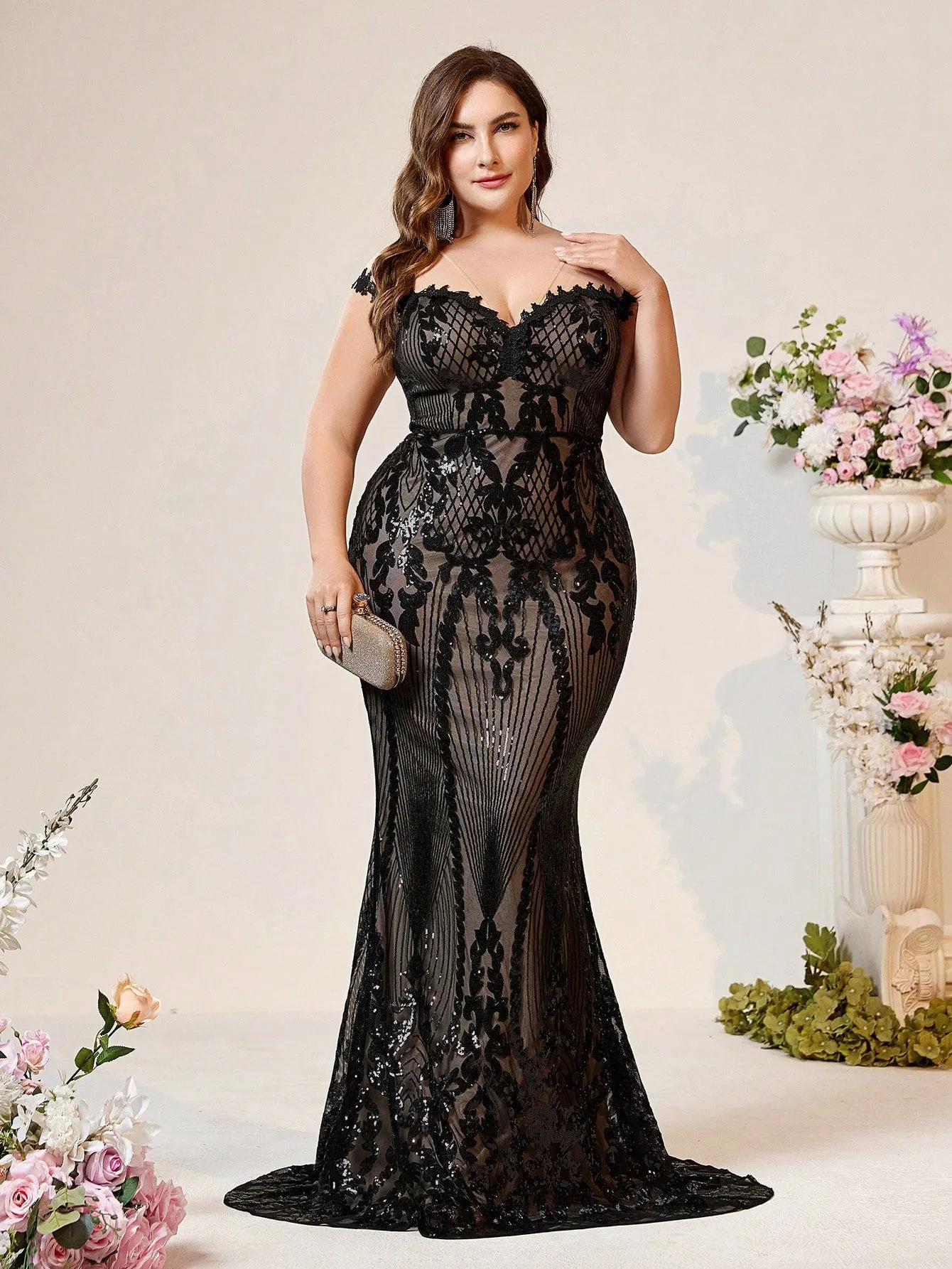 Plus Size Black Lace Sheer Luxurious Beaded Mermaid Dress